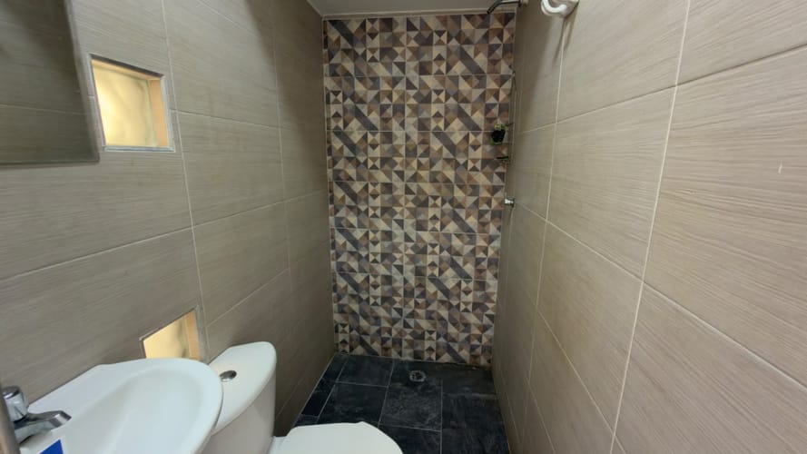 Casa de 5 alcobas en venta en Chaparral, Los Patios, 341 m² · foto 6 de 24