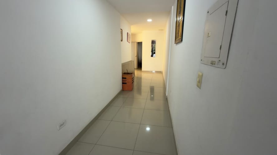 Casa de 5 alcobas en venta en Chaparral, Los Patios, 341 m² · foto 8 de 24