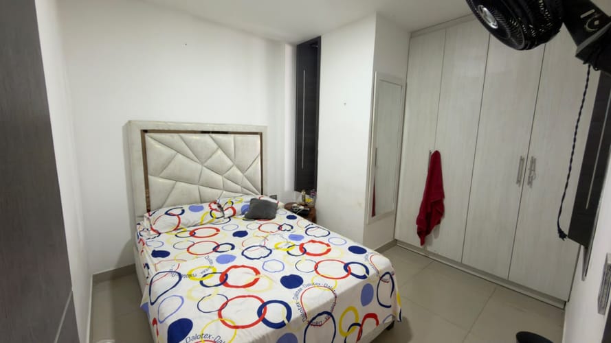 Casa de 5 alcobas en venta en Chaparral, Los Patios, 341 m² · foto 18 de 24