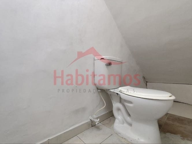 Local en arriendo en Conquistadores, Medellín, 225 m² · foto 2 de 18