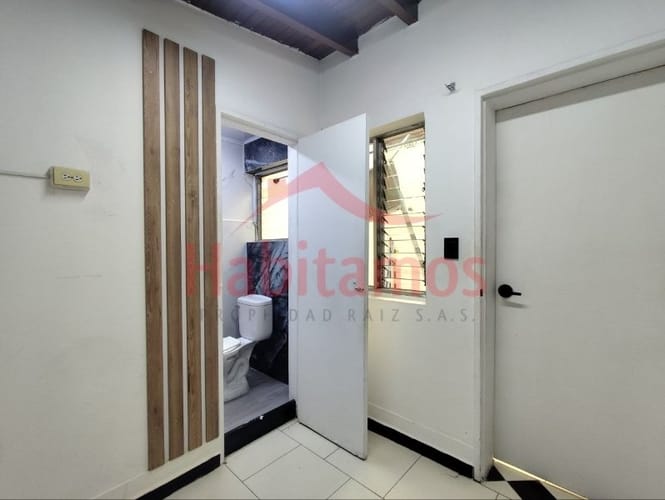 Local en arriendo en Conquistadores, Medellín, 225 m² · foto 14 de 18
