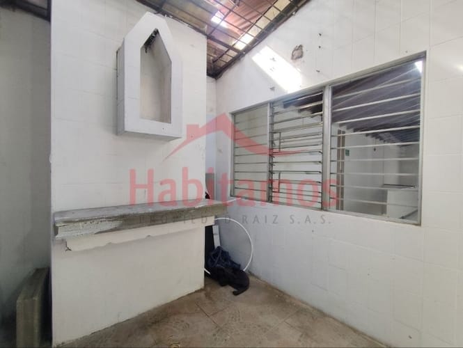 Local en arriendo en Conquistadores, Medellín, 225 m² · foto 17 de 18