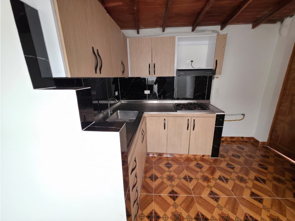 Casa en Arriendo en Aranjuez, Medellín en arriendo en Palermo