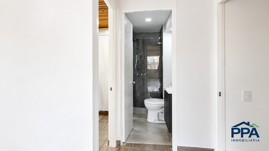 Apartamento de 3 alcobas en venta en Cedritos, Bogotá, 60 m² · foto 2 de 8
