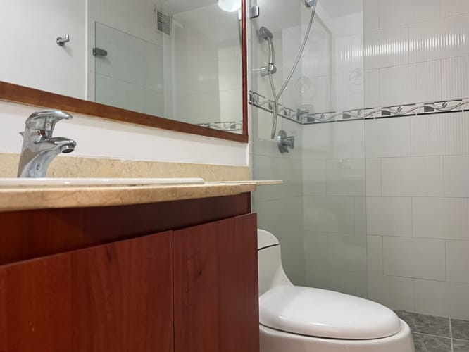 Apartamento de 3 alcobas en arriendo en La Inmaculada, Envigado, 70 m² · foto 14 de 15