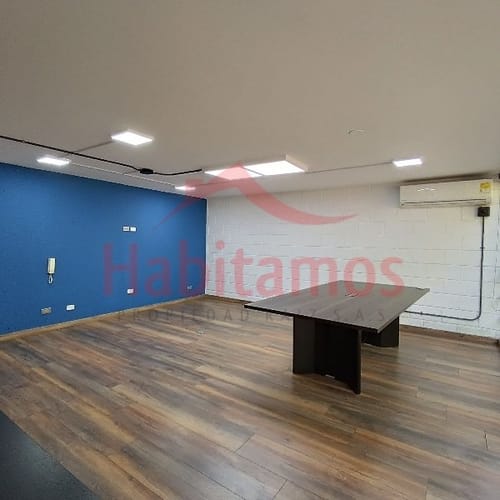 Oficina en arriendo en Conquistadores, Medellín, 45 m² · foto 4 de 8