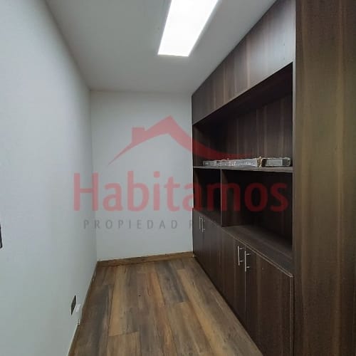 Oficina en arriendo en Conquistadores, Medellín, 45 m² · foto 6 de 8