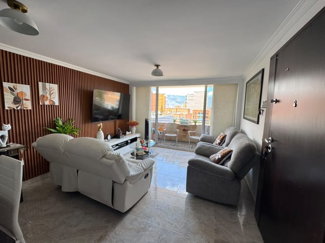 Apartamento en venta en La Castellana, Medellín · foto 11 de 13
