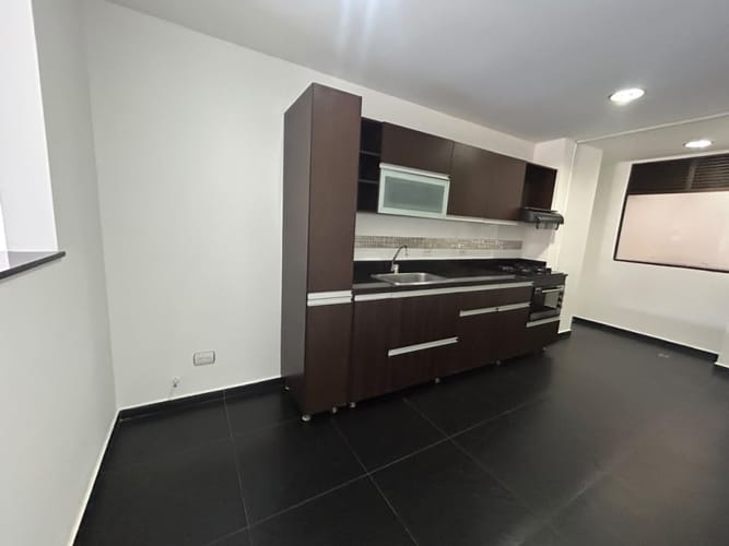 Apartamento de 3 alcobas en arriendo en El Portal, Envigado, 110 m² · foto 8 de 21