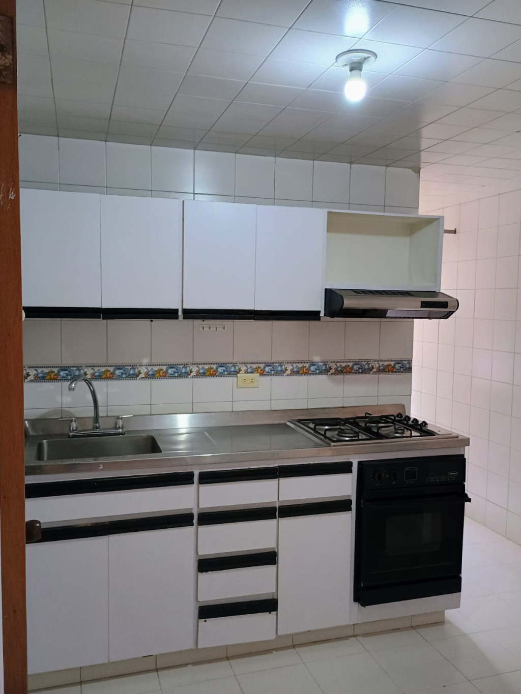 Apartamento en venta en Pontevedra, Bogotá · foto 3 de 19