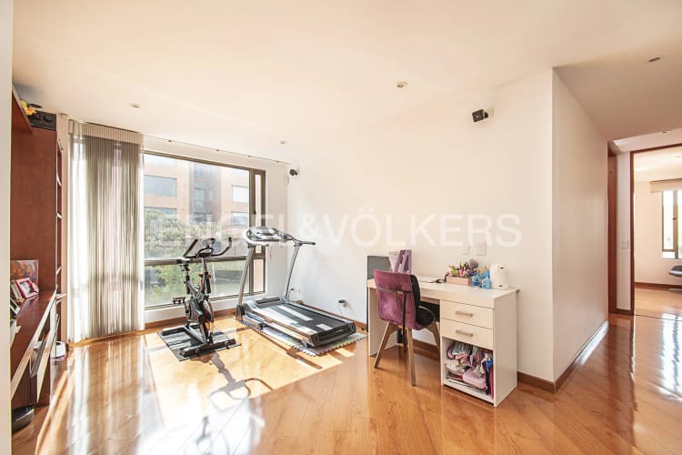 Apartamento de 4 alcobas en venta en Cerros De Suba, Bogotá, 222 m² · foto 11 de 20
