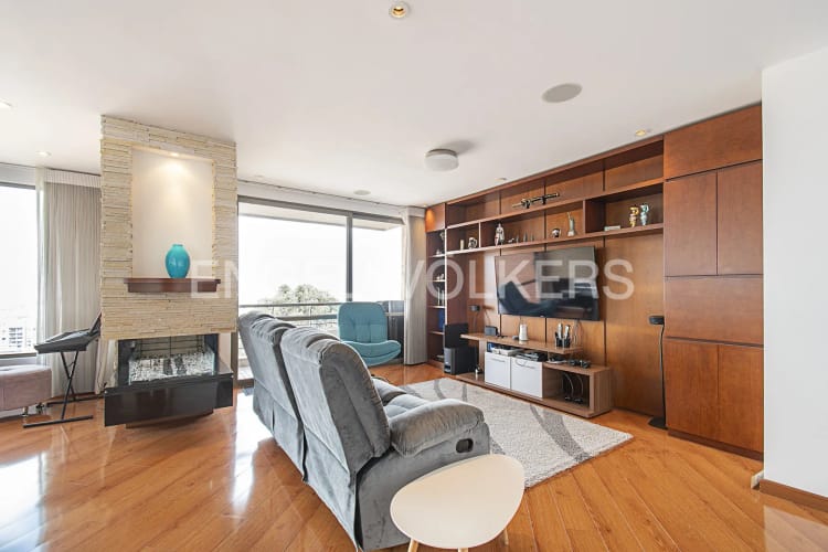 Apartamento de 4 alcobas en venta en Cerros De Suba, Bogotá, 222 m² · foto 5 de 20
