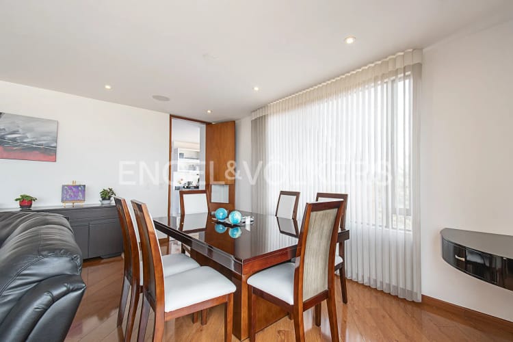 Apartamento de 4 alcobas en venta en Cerros De Suba, Bogotá, 222 m² · foto 4 de 20