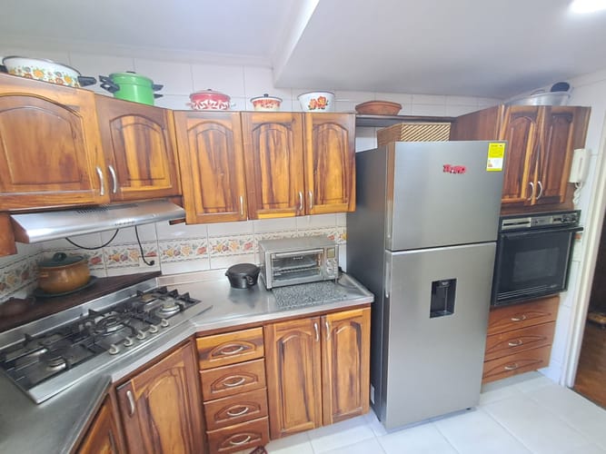 Apartamento de 3 alcobas en arriendo en Las Lomas, Medellín, 183 m² · foto 7 de 19