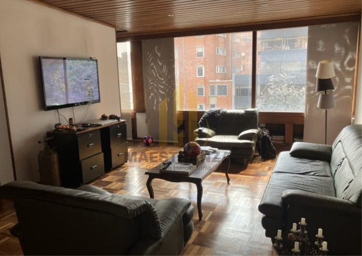 Apartamento de 3 alcobas en venta en Quinta Camacho, Bogotá, 195 m² · foto 3 de 21