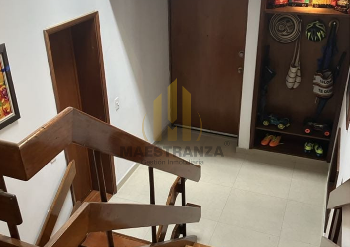 Apartamento de 3 alcobas en venta en Quinta Camacho, Bogotá, 195 m² · foto 11 de 21