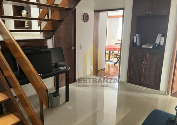Apartamento de 3 alcobas en venta en Quinta Camacho, Bogotá, 195 m² · foto 13 de 21