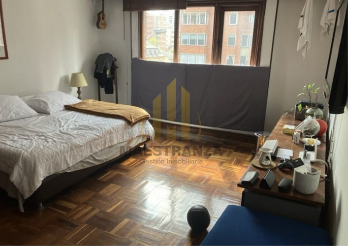 Apartamento de 3 alcobas en venta en Quinta Camacho, Bogotá, 195 m² · foto 18 de 21