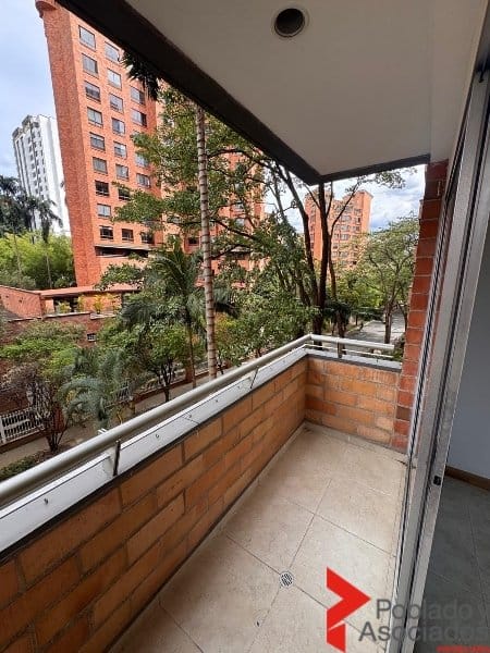 Apartamento de 3 alcobas en arriendo en Patio Bonito, Medellín, 107 m² · foto 6 de 24