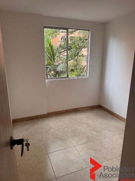 Apartamento de 3 alcobas en arriendo en Patio Bonito, Medellín, 107 m² · foto 13 de 24