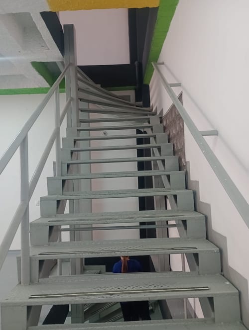 Bodega en venta en El Poblado, Medellín, 380 m² · foto 3 de 9