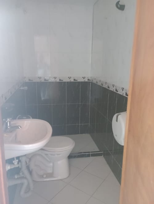 Bodega en venta en El Poblado, Medellín, 380 m² · foto 6 de 9