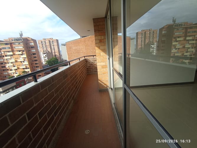 Apartamento de 3 alcobas en arriendo en Vegas De La Doctora, Sabaneta, 84 m² · foto 5 de 17