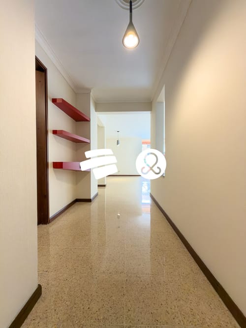 Apartamento de 3 alcobas en venta en Laureles, Medellín, 145 m² · foto 2 de 18