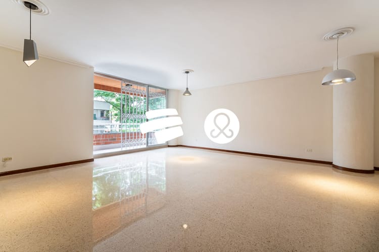 Apartamento de 3 alcobas en venta en Laureles, Medellín, 145 m² · foto 4 de 18