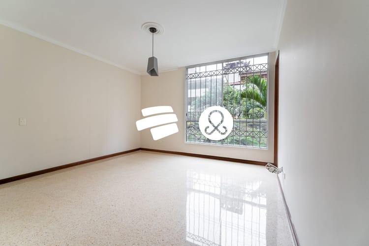 Apartamento de 3 alcobas en venta en Laureles, Medellín, 145 m² · foto 8 de 18