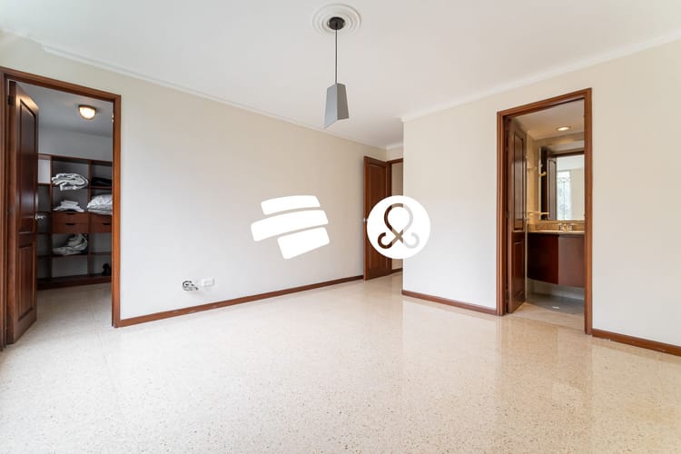 Apartamento de 3 alcobas en venta en Laureles, Medellín, 145 m² · foto 9 de 18