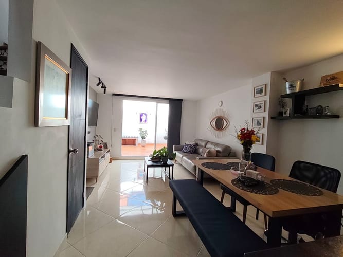 Casa de 3 alcobas en venta en Las Antillas, Envigado, 120 m² · foto 3 de 12