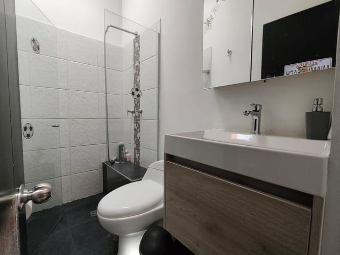 Casa de 3 alcobas en venta en Las Antillas, Envigado, 120 m² · foto 9 de 12