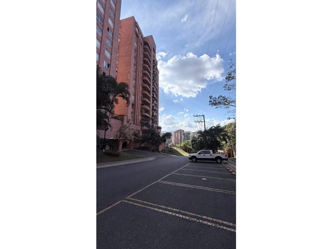 Apartamento de 3 alcobas en venta en Los Balsos, Medellín, 167 m² · foto 6 de 24