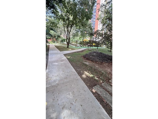 Apartamento de 3 alcobas en venta en Los Balsos, Medellín, 167 m² · foto 13 de 24