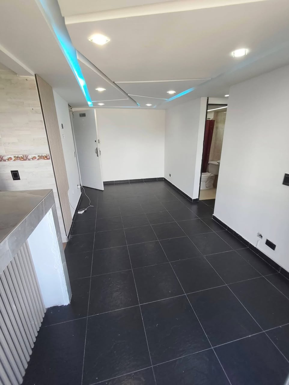 Apartamento en venta en Fontanar Del Río, Bogotá · foto 3 de 17