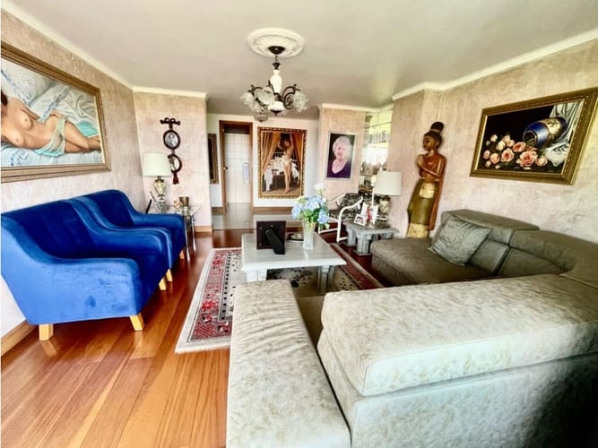 Apartamento de 3 alcobas en venta en Lalinde, Medellín, 226 m² · foto 14 de 19