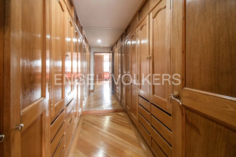 Apartamento de 5 alcobas en venta en Santa Barbara Occidental, Bogotá, 175 m² · foto 22 de 24