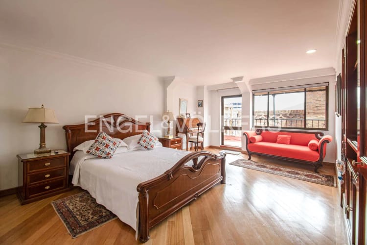Apartamento de 5 alcobas en venta en Santa Barbara Occidental, Bogotá, 175 m² · foto 19 de 24