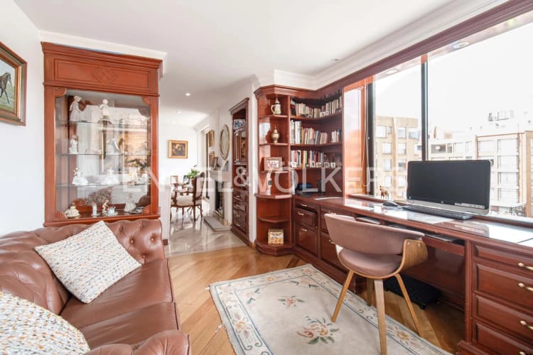 Apartamento de 5 alcobas en venta en Santa Barbara Occidental, Bogotá, 175 m² · foto 6 de 24