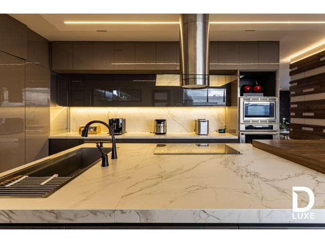 Casa de 5 alcobas en venta en Aposentos, Sopó, 700 m² · foto 6 de 24