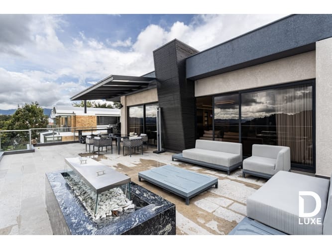 Casa de 5 alcobas en venta en Aposentos, Sopó, 700 m² · foto 8 de 24