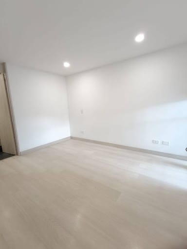 Apartamento de 2 alcobas en venta en Las Lomitas, Sabaneta, 90 m² · foto 7 de 16