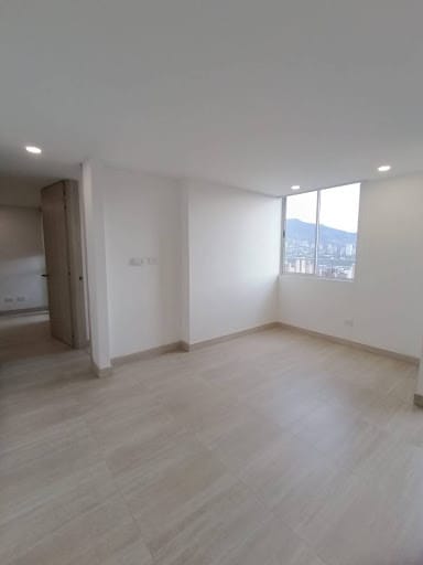 Apartamento de 2 alcobas en venta en Las Lomitas, Sabaneta, 90 m² · foto 10 de 16