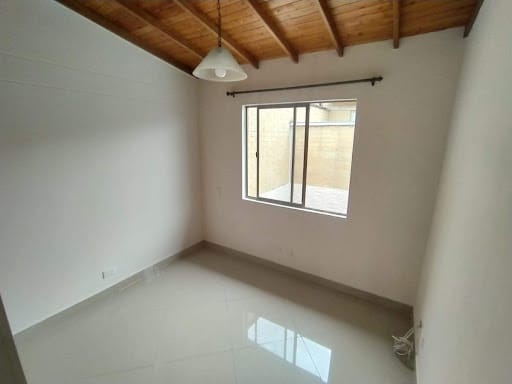 Casa de 3 alcobas en venta en Toledo, La Estrella, 250 m² · foto 20 de 23