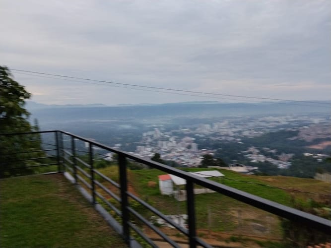 Casa de 4 alcobas en venta en Vercute, Floridablanca, 250 m² · foto 3 de 11