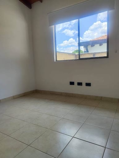 Casa de 3 alcobas en venta en Toledo, La Estrella, 128 m² · foto 10 de 19
