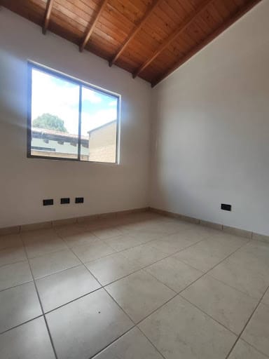 Casa de 3 alcobas en venta en Toledo, La Estrella, 128 m² · foto 12 de 19