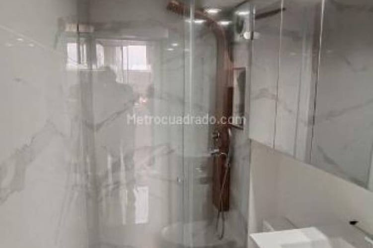Apartaestudio en venta en La Felicidad, Bogotá, 40 m² · foto 4 de 10