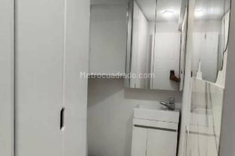 Apartaestudio en venta en La Felicidad, Bogotá, 40 m² · foto 8 de 10